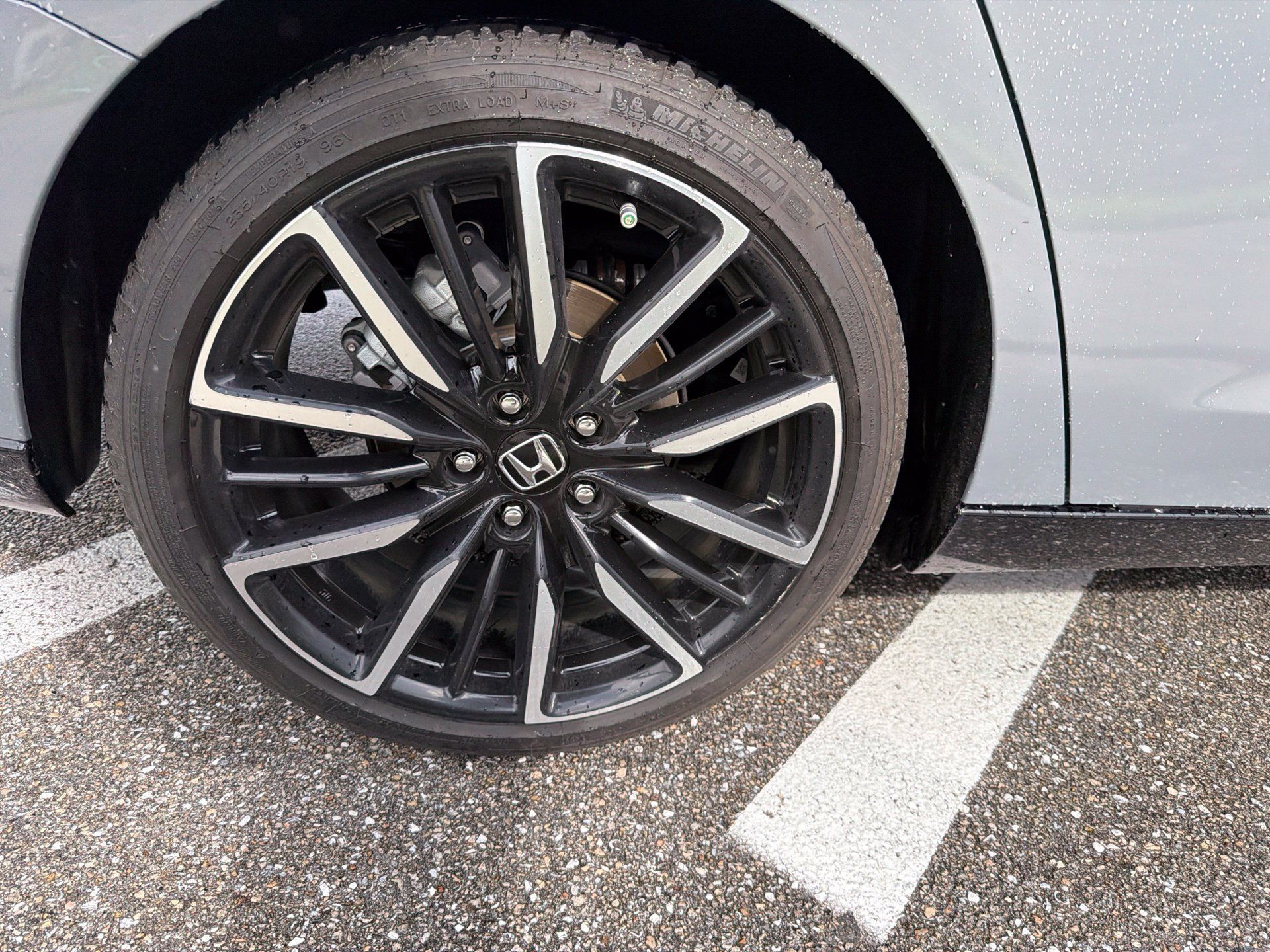 Used 2024 Honda Accord Touring image 11