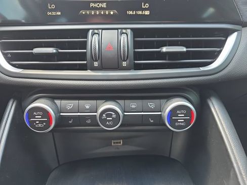 Used 2019 Alfa Romeo Giulia AWD w/ Cold Weather Package image 28
