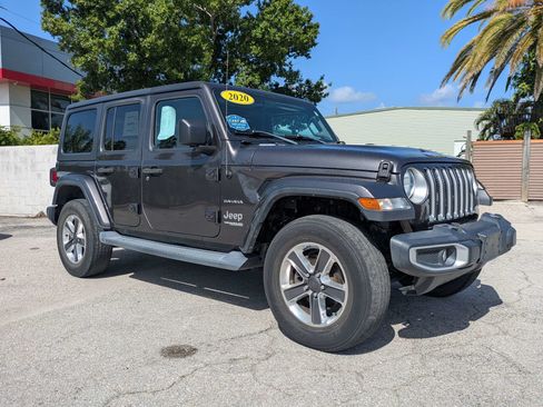 Used 2020 Jeep Wrangler Unlimited Sahara AWD/4WD image 2