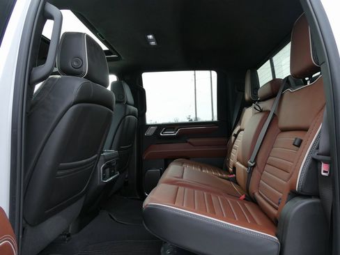 Certified 2024 GMC Sierra 2500 Denali Ultimate image 21