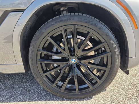 Used 2024 BMW X6 xDrive40i w/ Premium Package AWD/4WD image 11