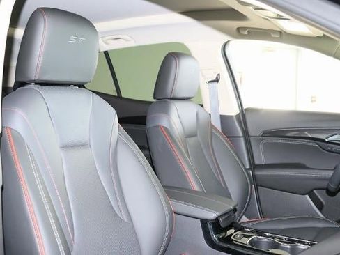 Certified 2023 Buick Envision Essence w/ Sport Touring Package image 22