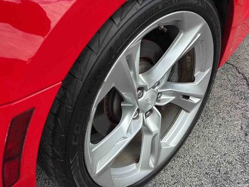 Used 2020 Chevrolet Camaro SS image 9