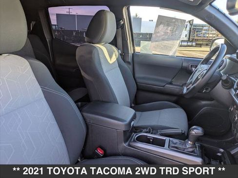 Used 2021 Toyota Tacoma TRD Sport w/ Technology Package image 22