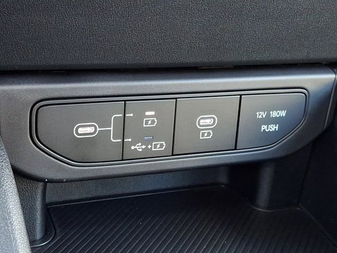 New 2025 Kia K4 LX image 15