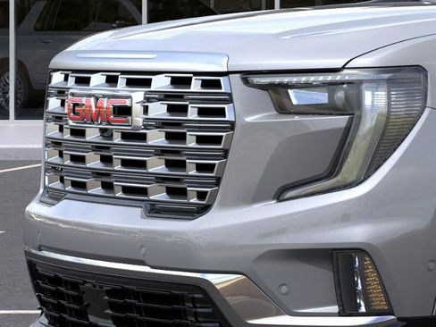 New 2026 GMC Acadia Denali w/ Super Cruise Package FWD image 37