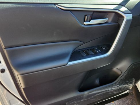 Certified 2025 Toyota RAV4 XLE image 7