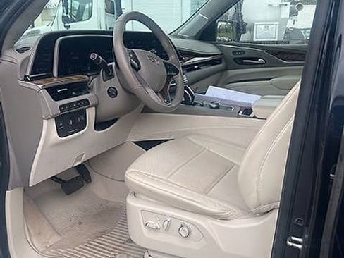 Certified 2023 Cadillac Escalade Sport Platinum image 9