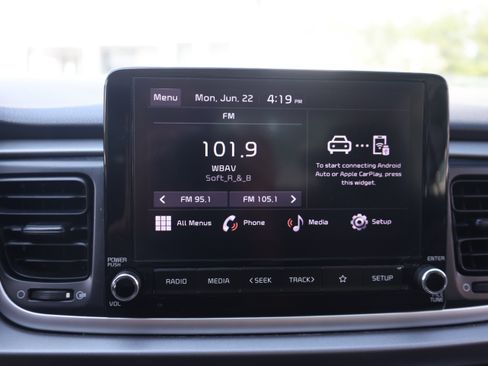 Used 2023 Kia Rio S FWD image 7
