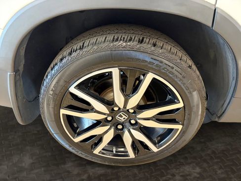 Used 2021 Honda Pilot Touring image 42