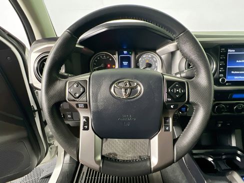 Used 2023 Toyota Tacoma SR5 w/ Technology Package RWD image 17