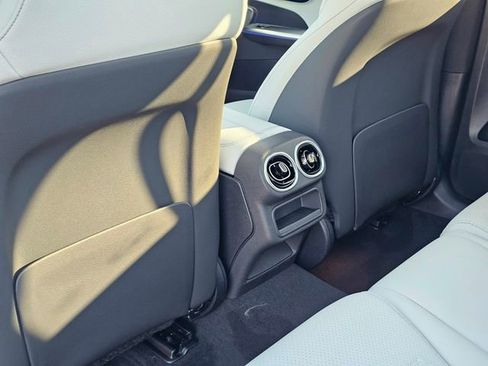 New 2026 Mercedes-Benz GLC 350e 4MATIC image 25