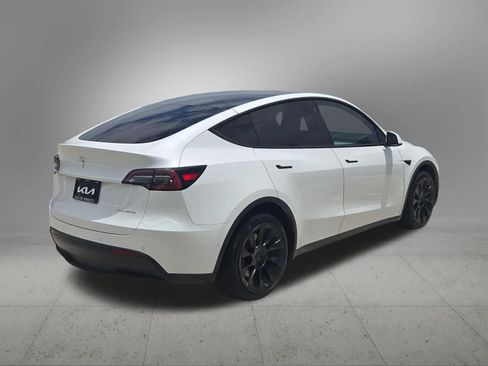 Used 2022 Tesla Model Y Long Range AWD/4WD image 6