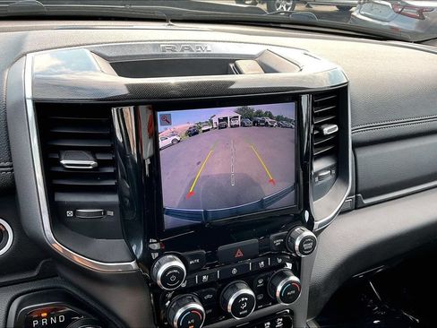 Used 2022 RAM 1500 Laramie AWD/4WD image 18