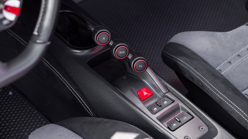 Used 2020 Ferrari 488 Pista Spider RWD image 21