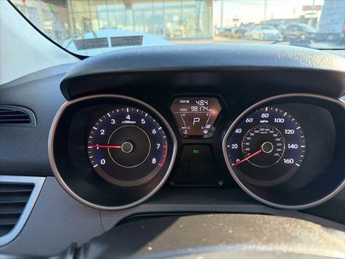 Used 2013 Hyundai Elantra GLS w/ Preferred Pkg image 18