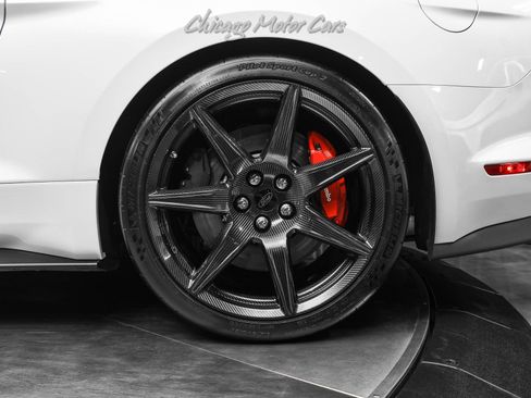 Used 2022 Ford Mustang Shelby GT500 w/ Carbon Fiber Track Pack RWD image 50