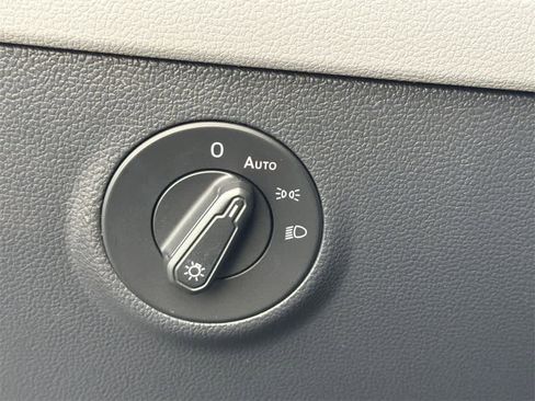 Used 2024 Volkswagen Taos S image 30