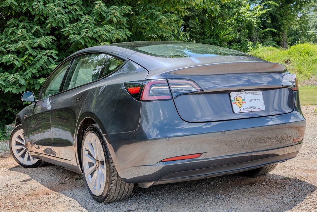 Used 2022 Tesla Model 3 Standard Range RWD image 3