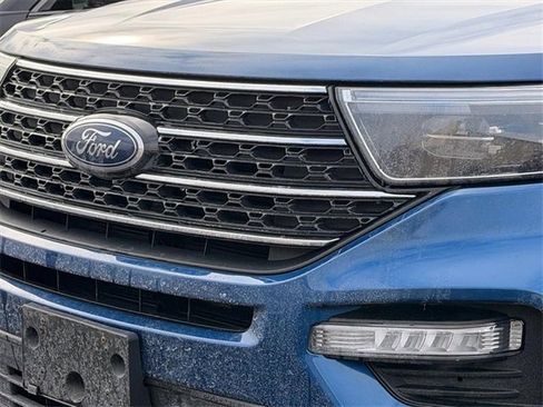 Used 2021 Ford Explorer XLT w/ Equipment Group 202A image 22