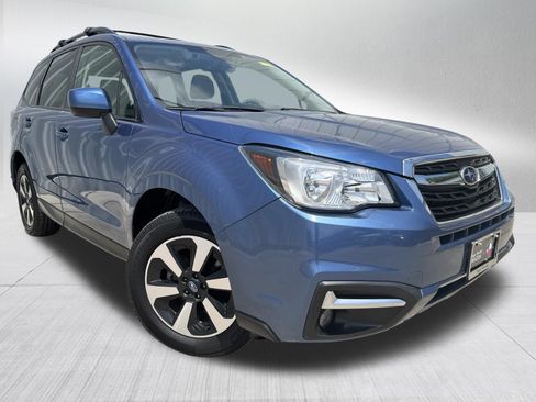 Used 2018 Subaru Forester 2.5i Premium AWD/4WD image 3