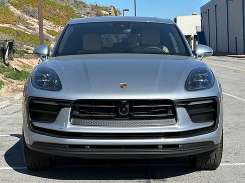 New 2026 Porsche Macan image 11