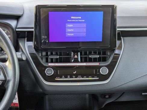 Used 2025 Toyota Corolla LE image 15