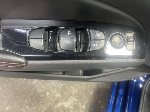 Used 2024 Nissan Altima 2.5 SR FWD image 17