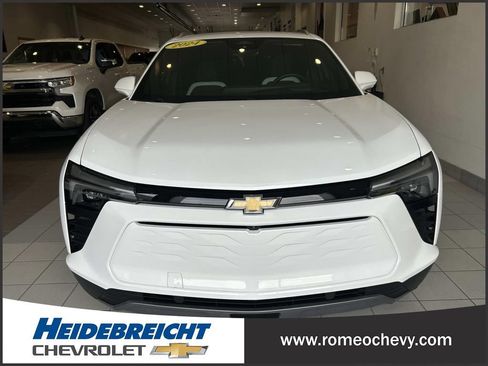 Used 2024 Chevrolet Blazer EV LT AWD/4WD image 39