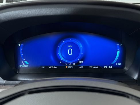 Used 2023 Ford Explorer Platinum w/ Technology Package image 11