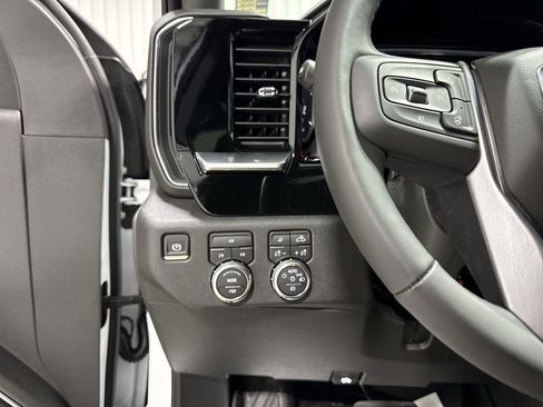New 2026 GMC Sierra 2500 SLE w/ SLE Value Package; image 18