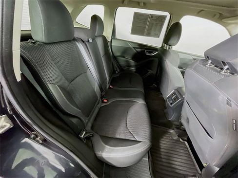 Used 2019 Subaru Forester Premium w/ All-Weather Package image 28