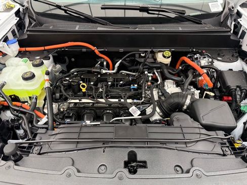 New 2026 Ford Maverick XL w/ Equipment Group 101A AWD/4WD image 8