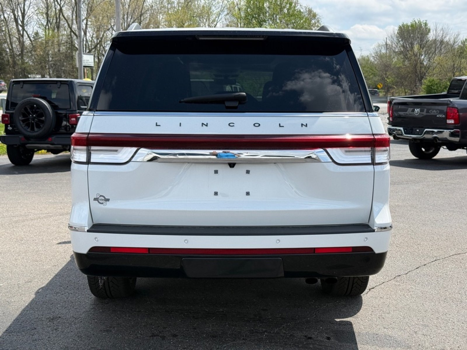 Used 2023 Lincoln Navigator L Black Label AWD/4WD image 7