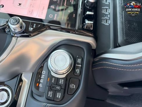Used 2025 RAM 1500 Tungsten w/ Off Road Group AWD/4WD image 25