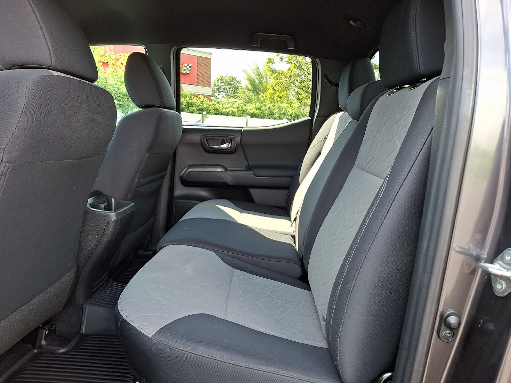 Certified 2020 Toyota Tacoma TRD Sport AWD/4WD image 10