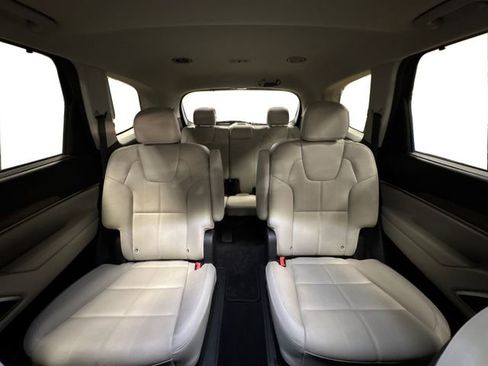 Used 2021 Kia Telluride EX w/ EX Premium Package AWD/4WD image 14