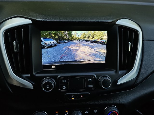 Used 2024 GMC Terrain SLT AWD/4WD image 15