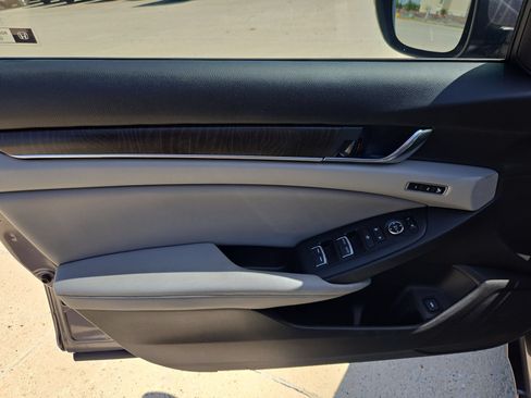 Used 2018 Honda Accord EX-L image 13