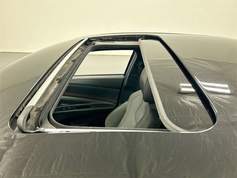 Used 2022 Hyundai Elantra N Line image 19