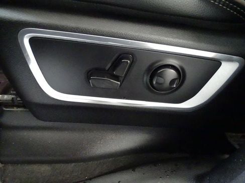 Certified 2023 RAM 1500 Laramie AWD/4WD image 3