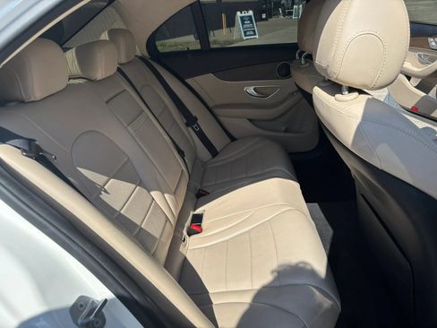 Used 2019 Mercedes-Benz C 300 4MATIC Sedan image 28