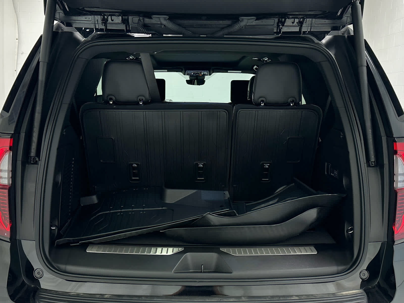 Used 2026 GMC Yukon AT4 Ultimate AWD/4WD image 46