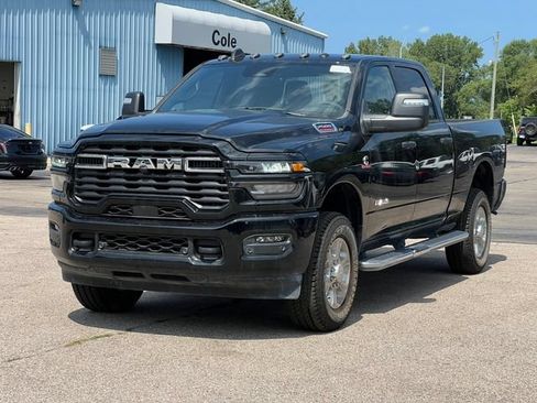 Used 2025 RAM 2500 Big Horn AWD/4WD image 36