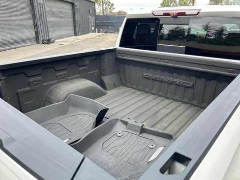 Used 2021 GMC Sierra 1500 Denali w/ Denali Ultimate Package AWD/4WD image 25