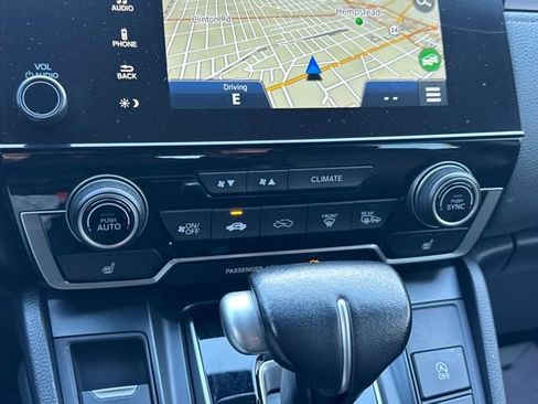 Used 2022 Honda CR-V Touring image 11