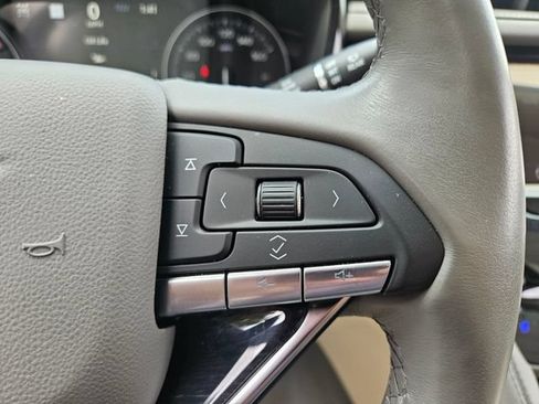 Used 2024 Cadillac XT6 Premium Luxury w/ Technology Package AWD/4WD image 26