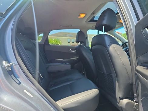 Used 2020 Hyundai Kona Limited FWD image 45