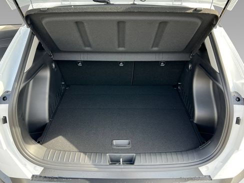 New 2026 Hyundai Kona SEL Premium FWD image 19