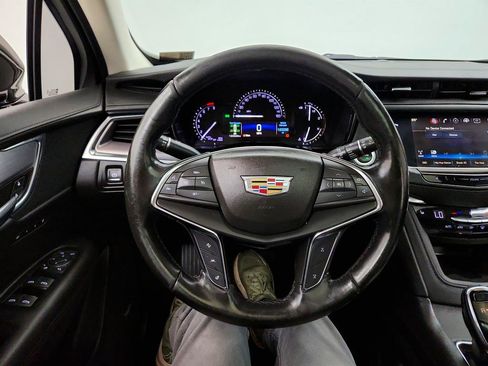 Used 2019 Cadillac XT5 Luxury FWD image 18